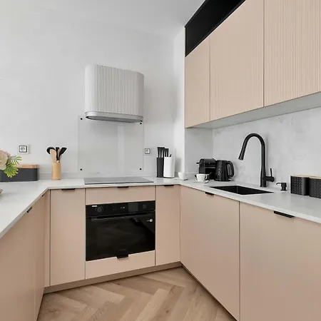 Klimatyzowany Z Balkonem Miejscem Do Pracy I Parkingiem By Renters Prestige * Люблин