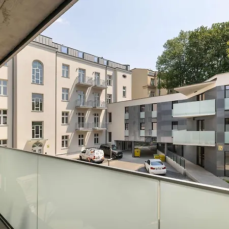 Klimatyzowany Z Balkonem Miejscem Do Pracy I Parkingiem By Renters Prestige Люблин